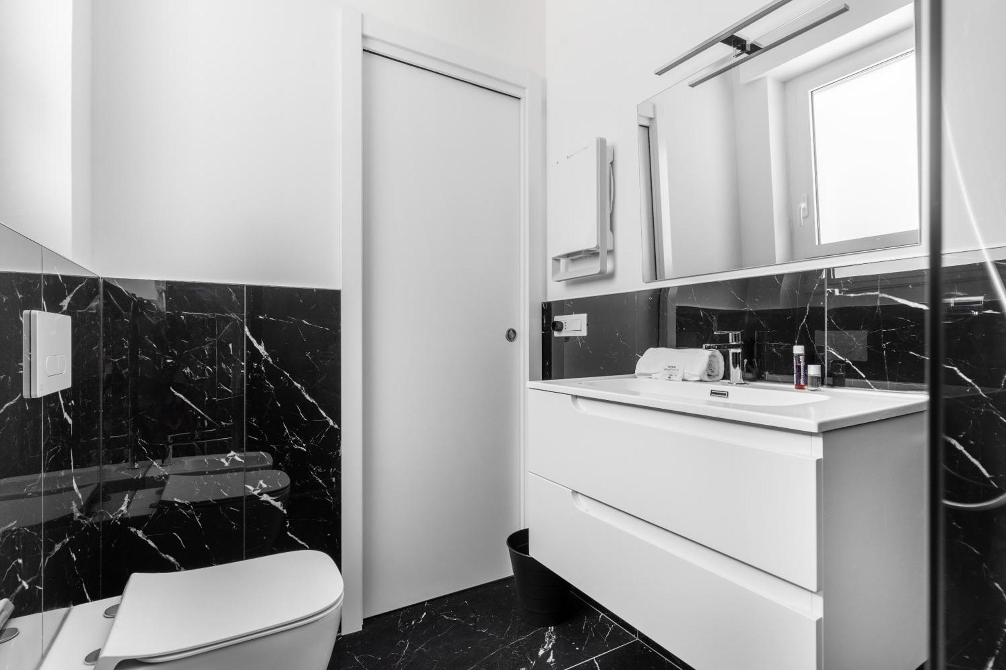 Mi Casa - Appartamento In Ponte Nuovo Милан Экстерьер фото