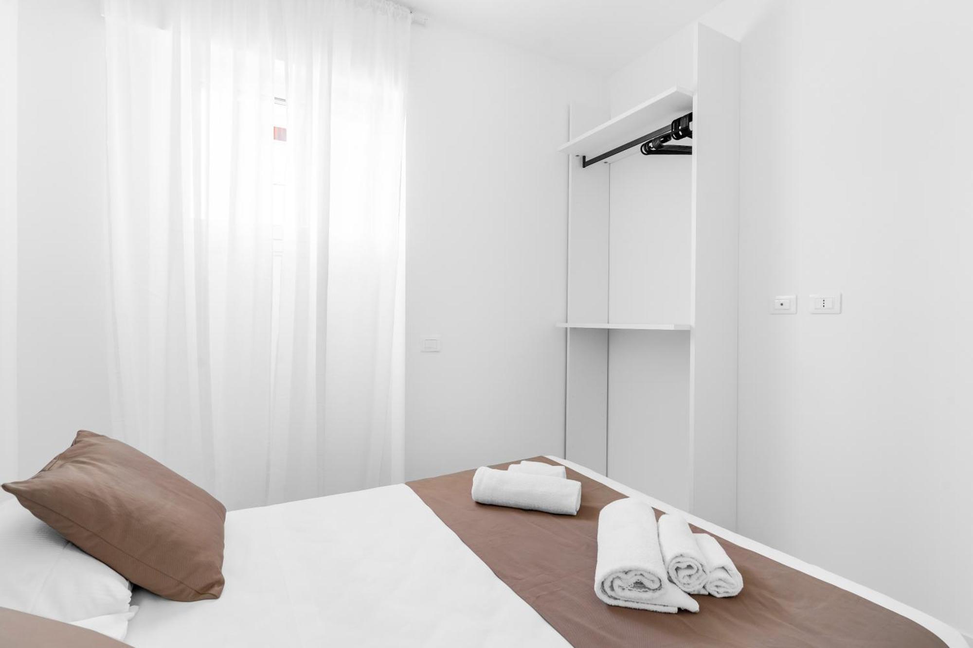 Mi Casa - Appartamento In Ponte Nuovo Милан Экстерьер фото