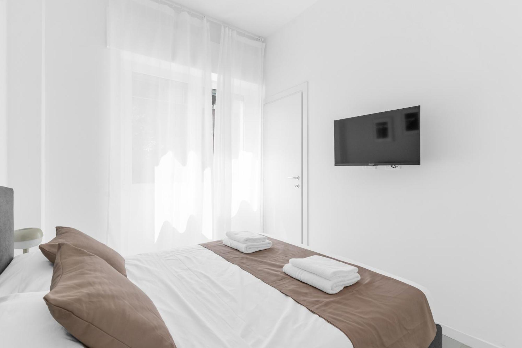 Mi Casa - Appartamento In Ponte Nuovo Милан Экстерьер фото