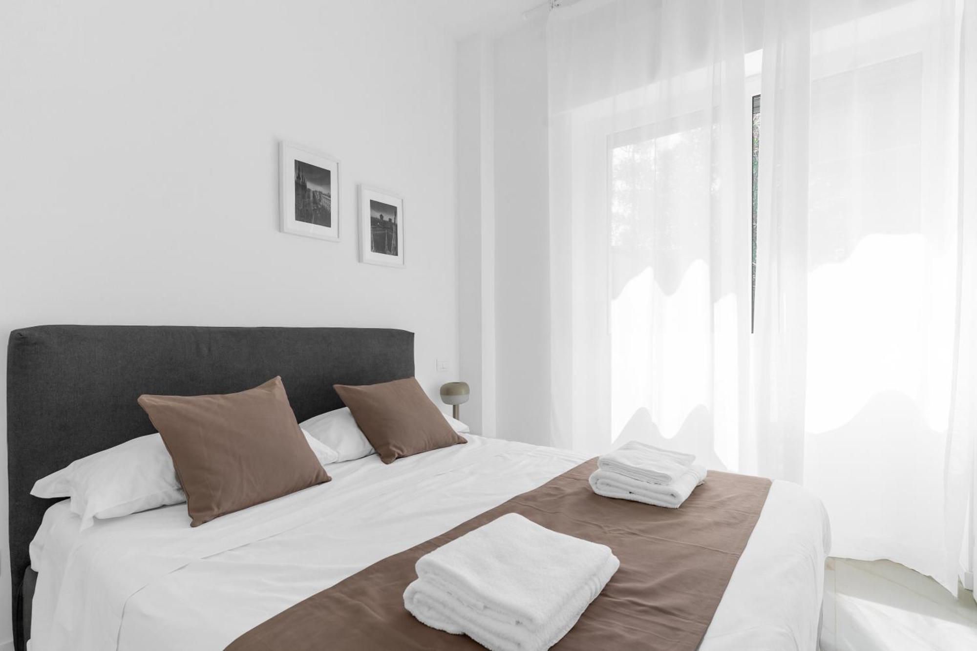 Mi Casa - Appartamento In Ponte Nuovo Милан Экстерьер фото